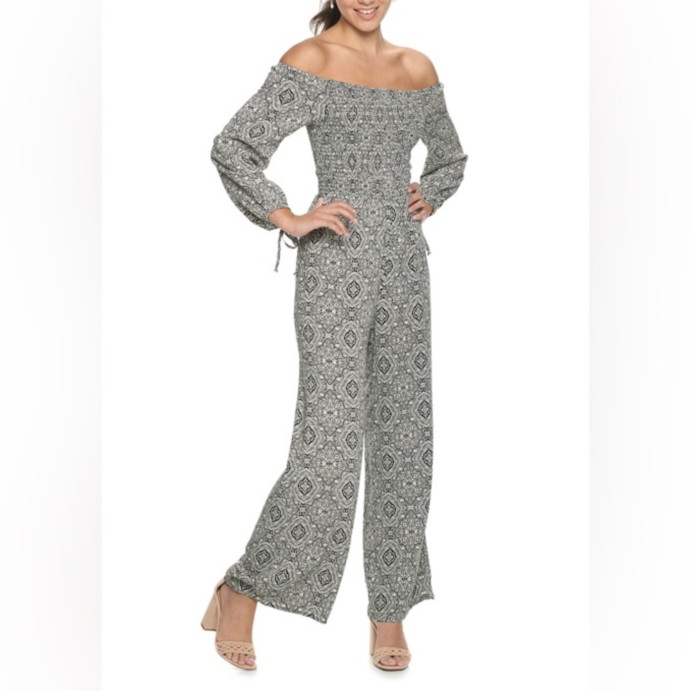 Chic Black and White Patterned Jumpsuit